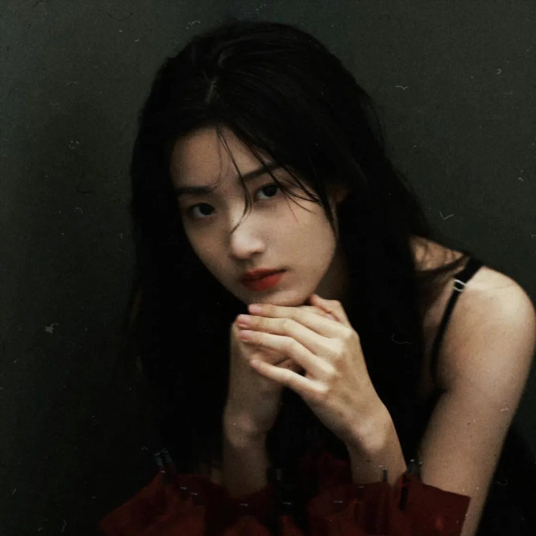 四月的女儿